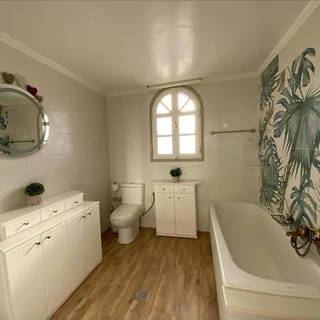 Olympia Villa *