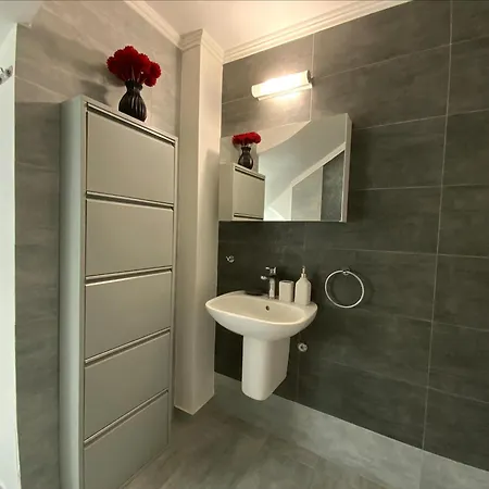 Olympia Villa